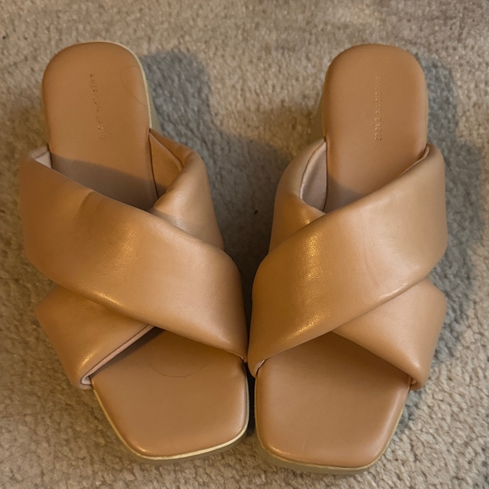 American Eagle Outfitters Cream Slide Sandals